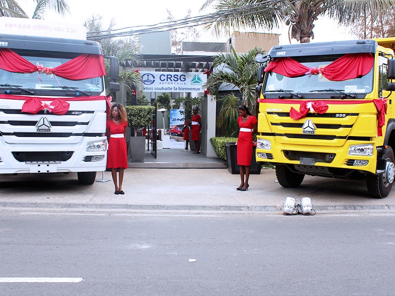 Le concessionnaire sénégalais, CRSG SENEGAL L'AUTOMOBILE SUARL a tenu une réunion d'appréciation des clients, et a remercié aux clients fidèles pour leur soutien à la marque de SINOTRUK.