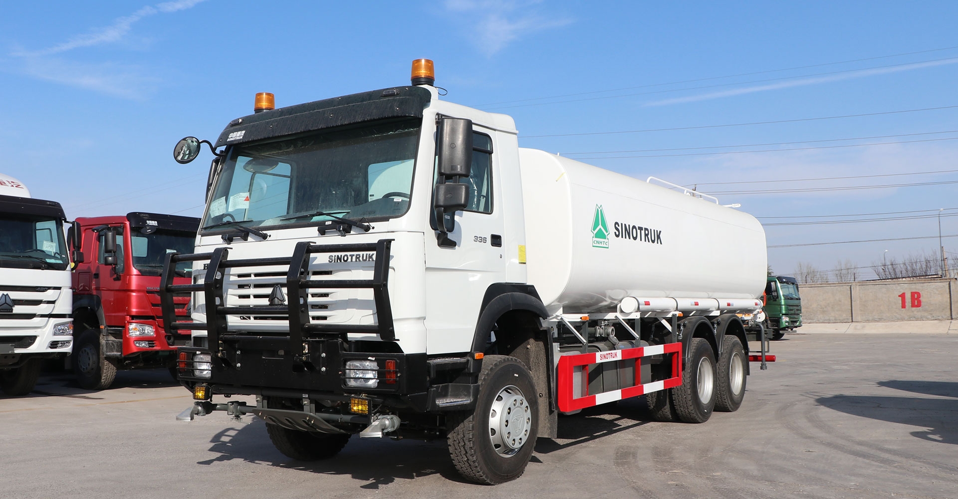 HOWO 6X4 MINING WATER TANK TRUCK